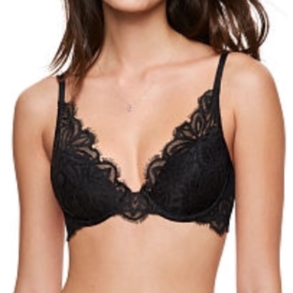 Victoria’s Secret black Lace Date bra